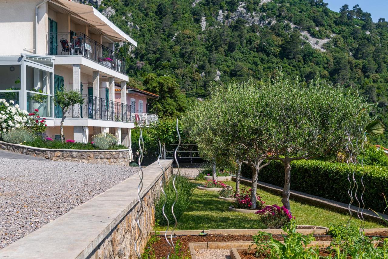 Apartments By The Sea Medveja, Opatija - 7720 Lovran Exteriör bild
