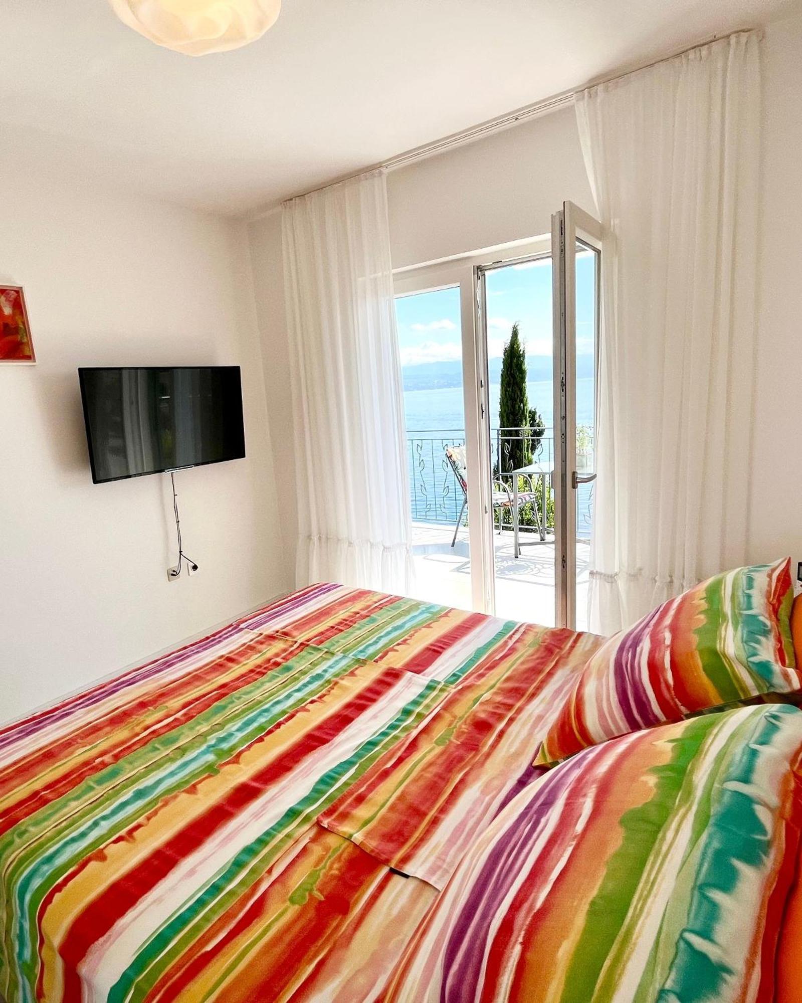 Apartments By The Sea Medveja, Opatija - 7720 Lovran Rum bild