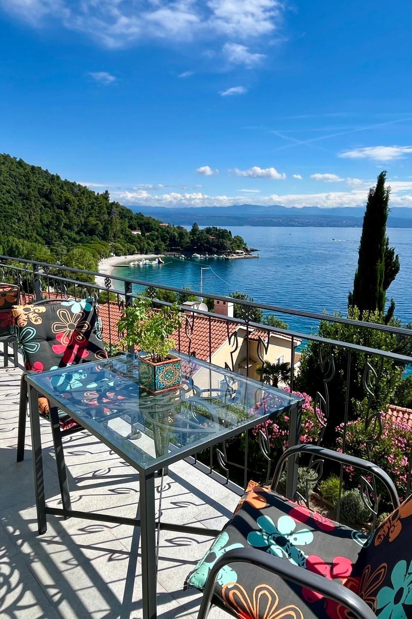 Apartments By The Sea Medveja, Opatija - 7720 Lovran Exteriör bild
